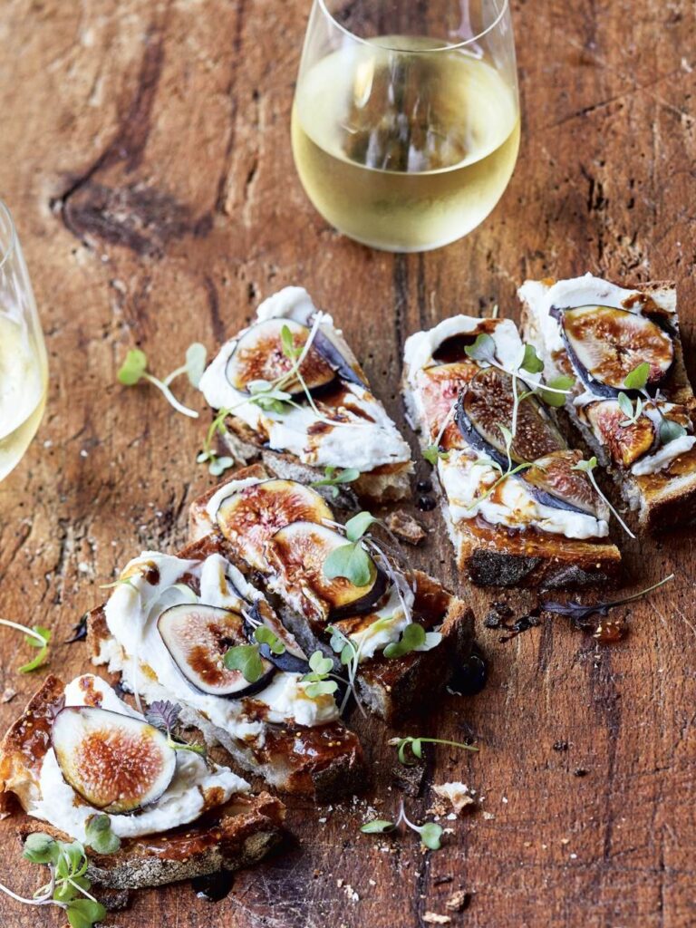 Ina Garten Fig & Cheese Toasts