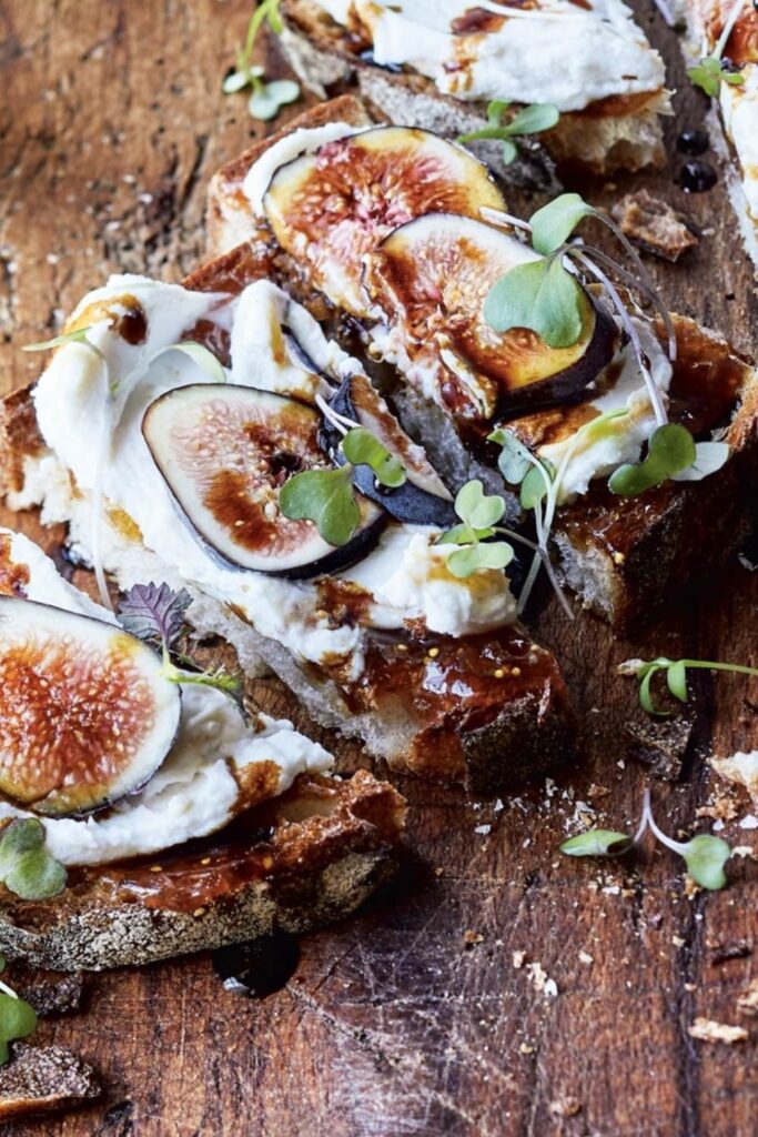 Ina Garten Fig & Cheese Toasts