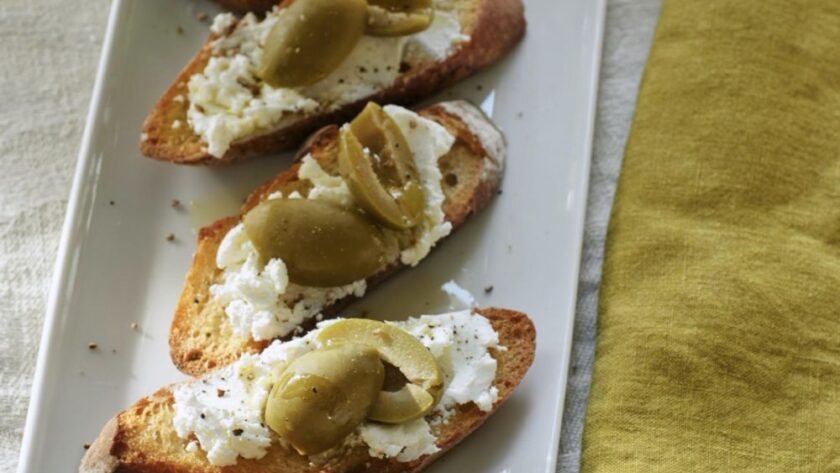 Ina Garten Goat Cheese Toasts